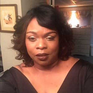 Meet your Posher, Paula